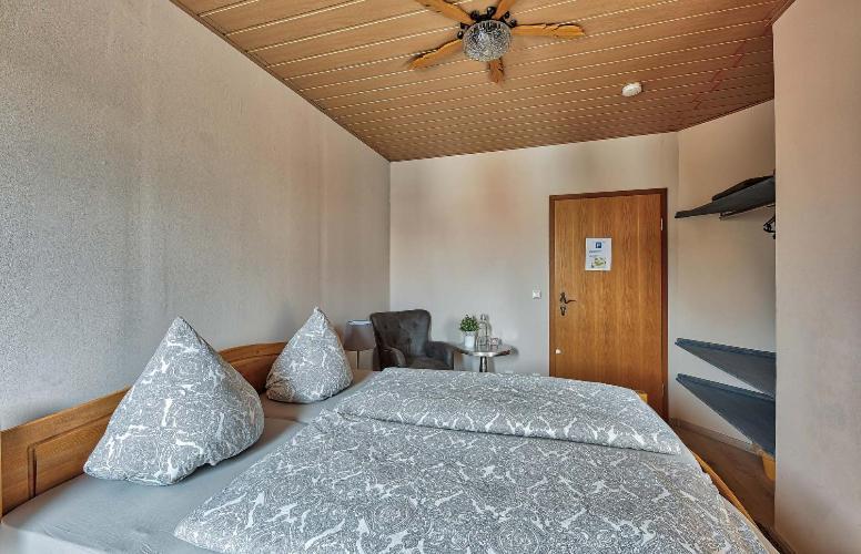 Landhaus-pension Am Pfaffensee Harthausen (Rhineland-Palatinate)